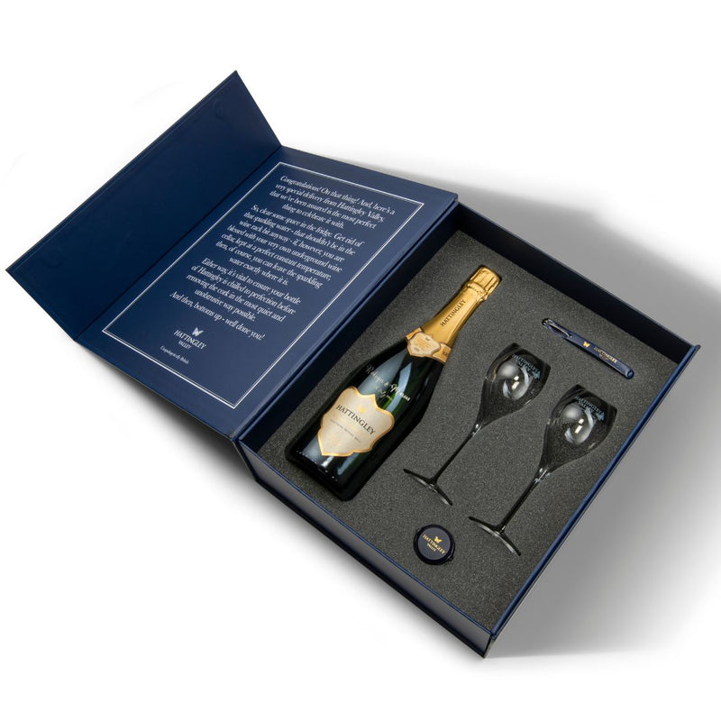 Hattingley Valley Luxury Gift Set with a bottle, two glasses and a stopper  