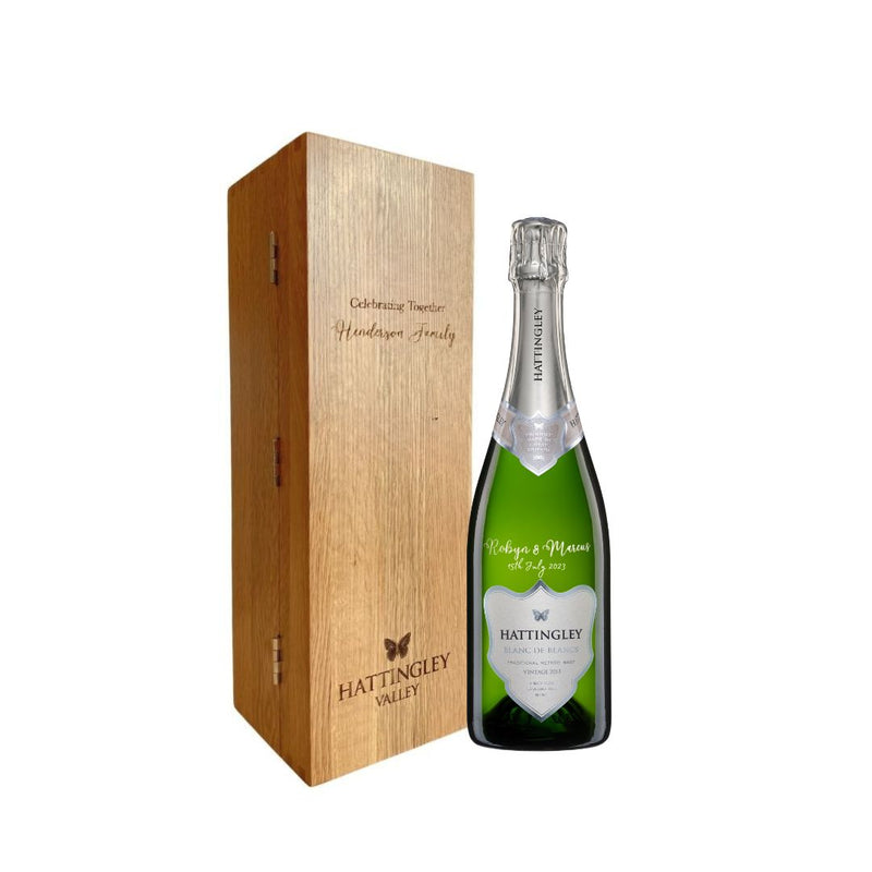 Web image of a bottle of Hattingley Valley Blanc de Blancs with an engraved oak wine box