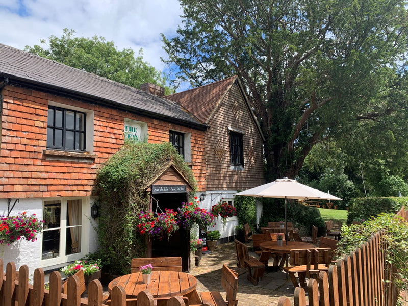 The Yew Tree Pub, Lower Wield Hampshire, Plan your trip to Hattingley Valley winery, the perfect day out, wine tasting near me 